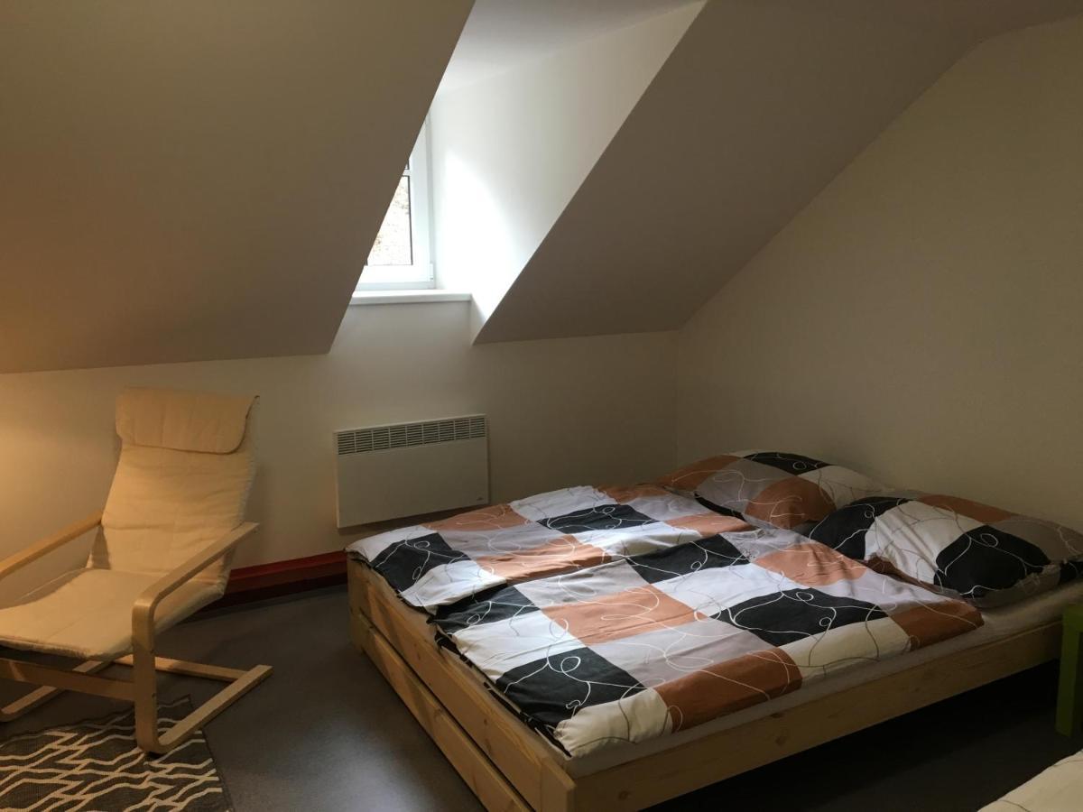 Apartman Restaurace Praha Daire Jetřichovice Dış mekan fotoğraf